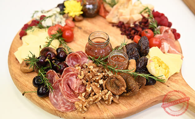 deli wreath