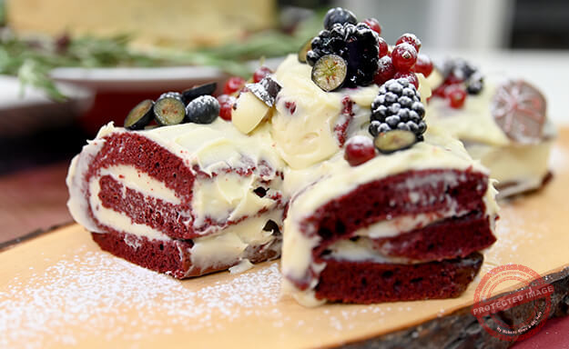 red velvet christmas log