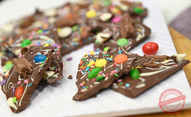 easter choc bark