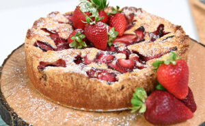 light cake with strawberries