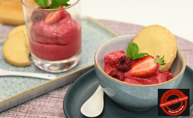 raspberry yoghurt