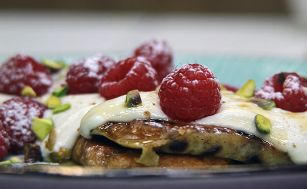 French toast brioche with sweet whipped ricotta and raspberries - Aceline